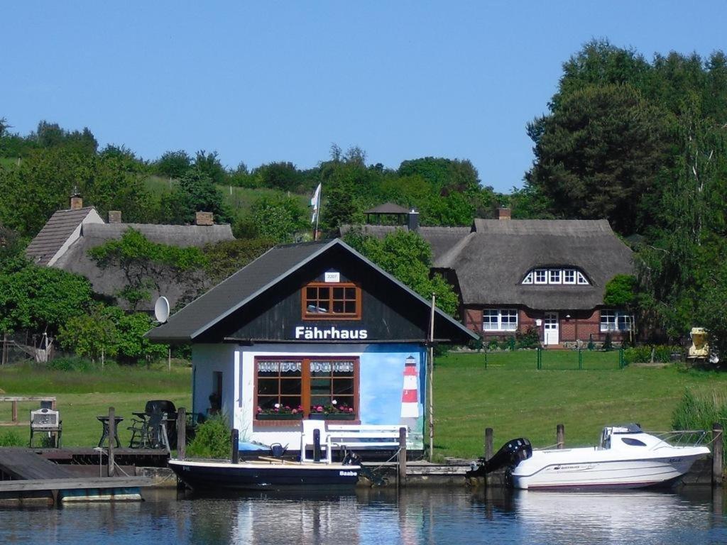 Ferienwohnung 4 Im Haus Am See Mit Wintergarten Und Terrasse Seedorf  Dış mekan fotoğraf