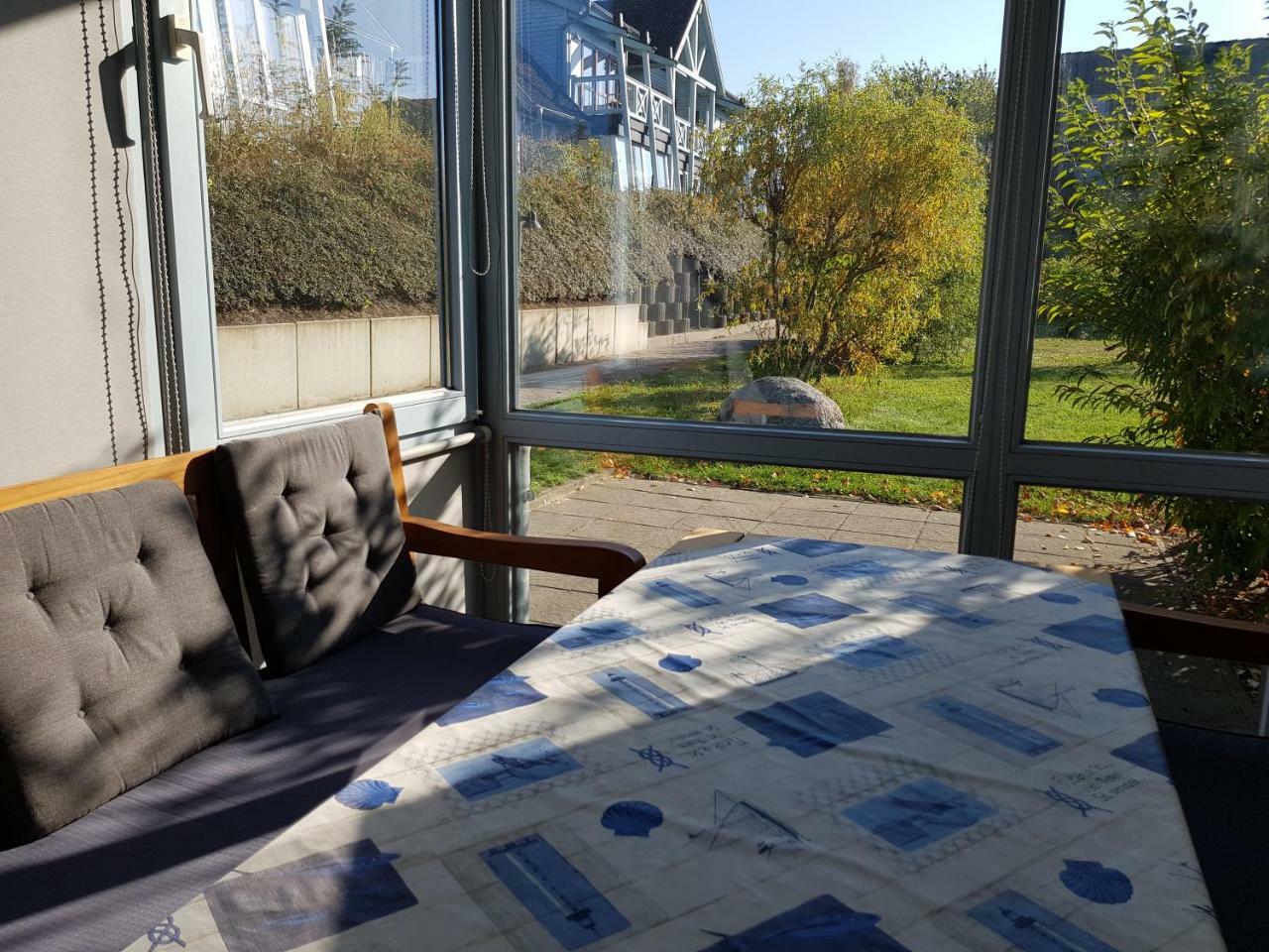 Ferienwohnung 4 Im Haus Am See Mit Wintergarten Und Terrasse Seedorf  Oda fotoğraf
