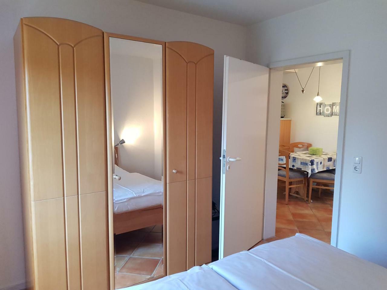 Ferienwohnung 4 Im Haus Am See Mit Wintergarten Und Terrasse Seedorf  Oda fotoğraf
